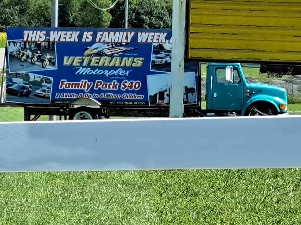 Pro Grand drivers attend World Series race !!